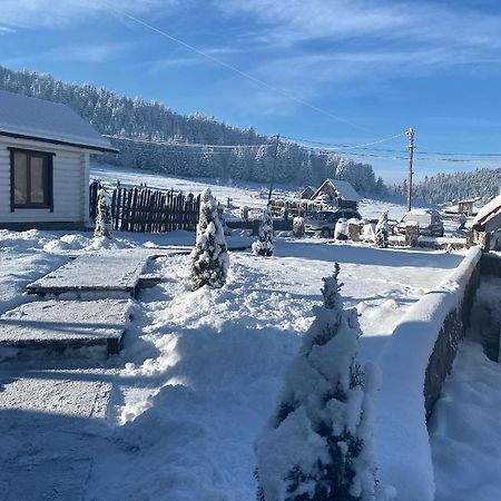 Гостьовий Дім Круасан Сімейний Bukovel Dış mekan fotoğraf